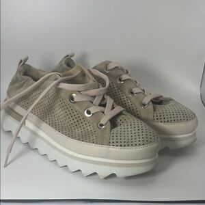 Stylish Beige Women's Sneakers